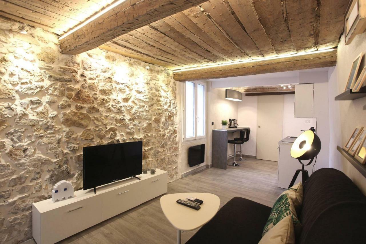 GregBnb-com - T2 Ancien et moderne - PARKING INCLUS - 15min Gare Toulon Exterior foto